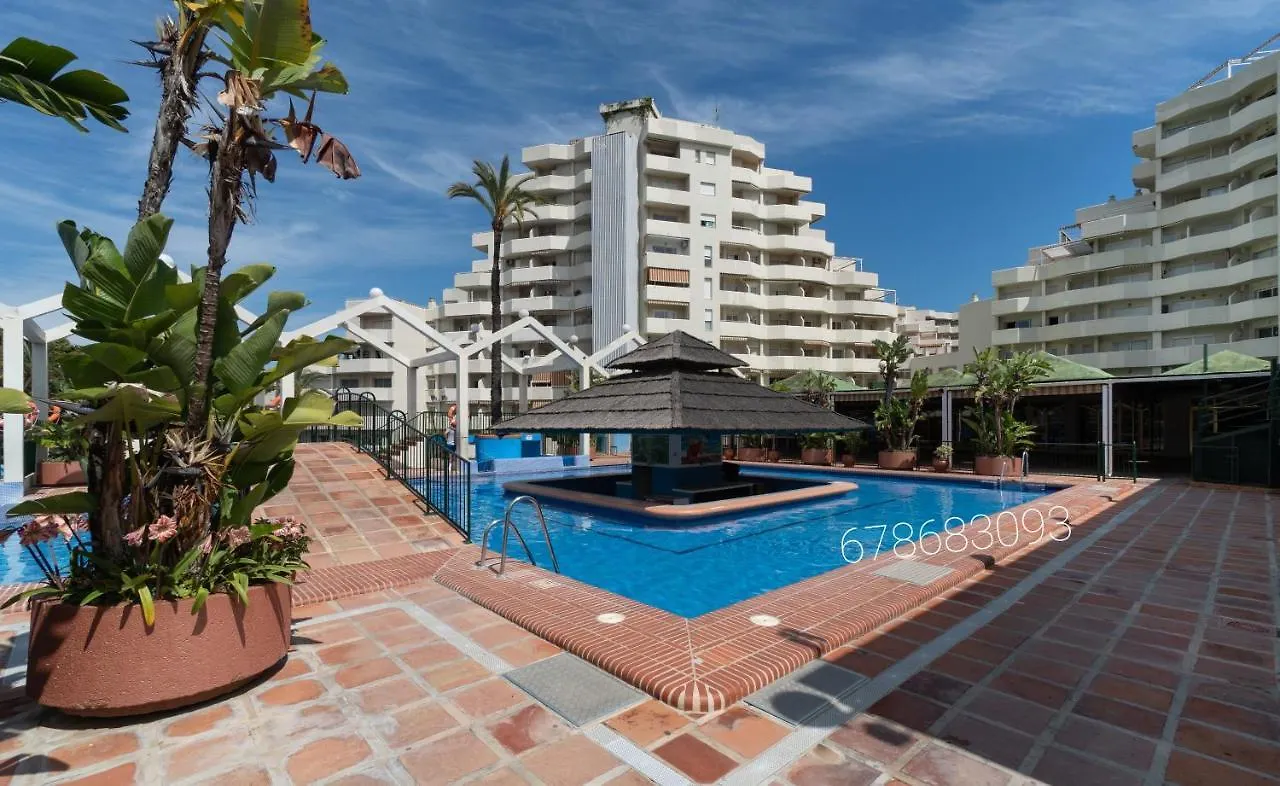 Benalbeach Benalmádena 0*,